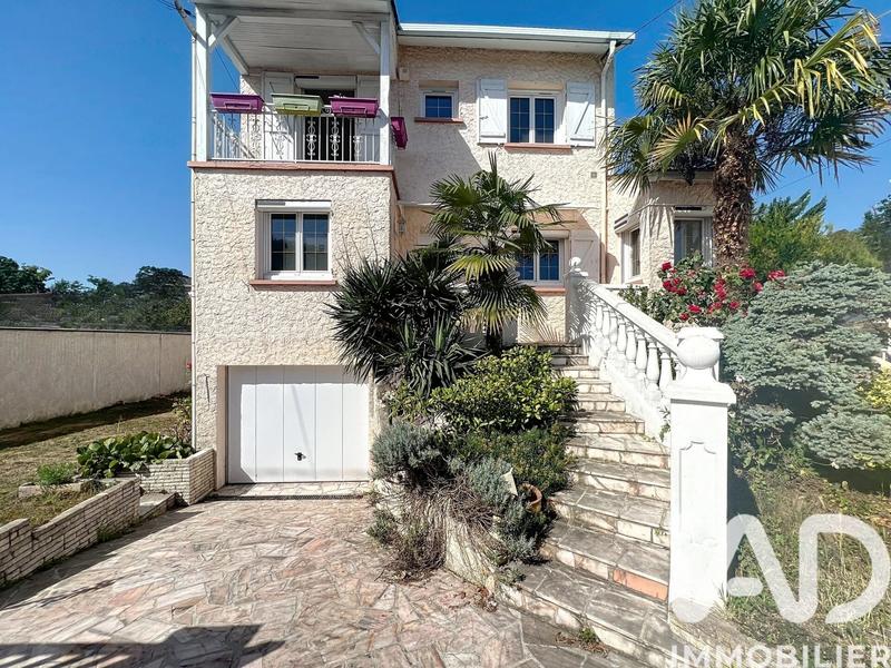 Maison - 139 m² - 5 pièces