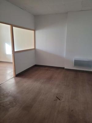 Bureau - 113 m² - 5 pièces