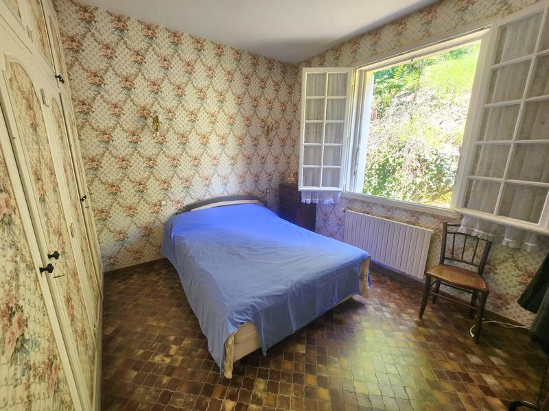 Maison - 230 m² - 10 pièces