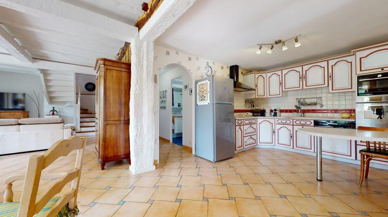 Maison traditionnelle - 150 m² - 7 pièces