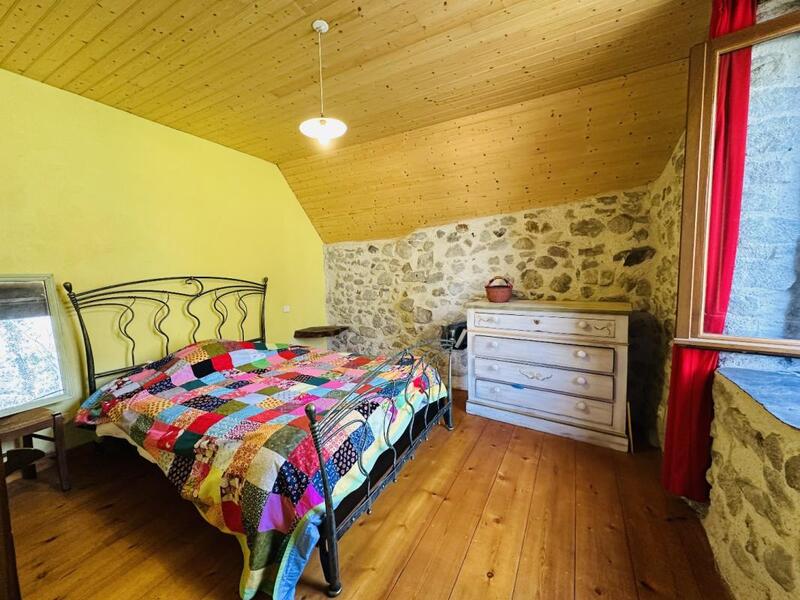 Maison en pierre - 85 m² - 3 pièces