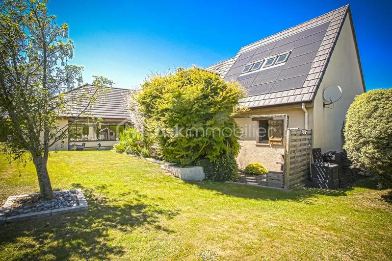 Pavillon - 200 m² - 5 pièces