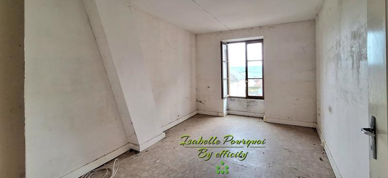 Maison - 180 m² - 8 pièces