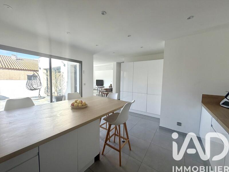 Maison - 111 m² - 4 pièces