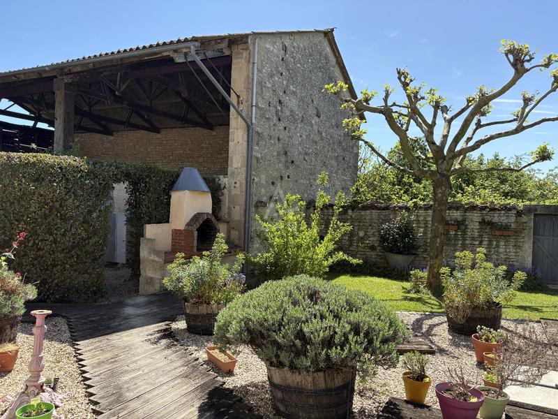 Maison en pierre - 170 m² - 7 pièces