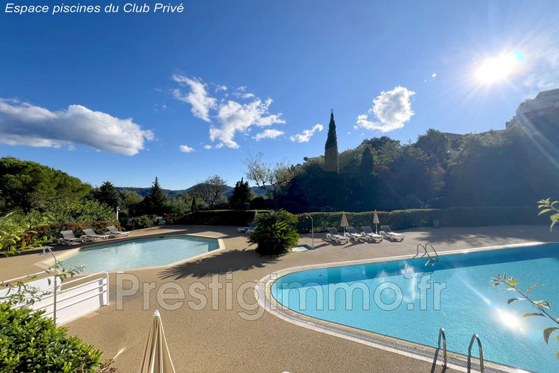 Appartement - 79 m² - 3 pièces