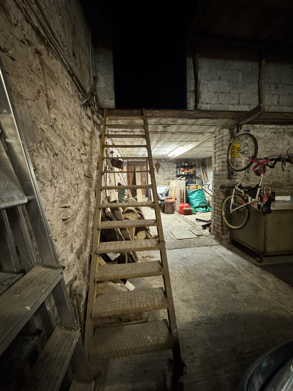 Maison - 220 m² - 8 pièces