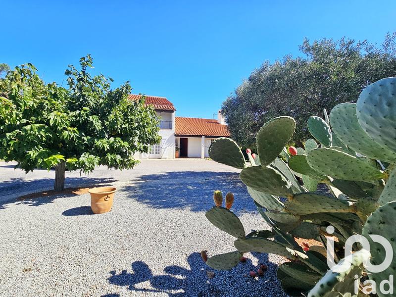 Maison - 260 m² - 8 pièces