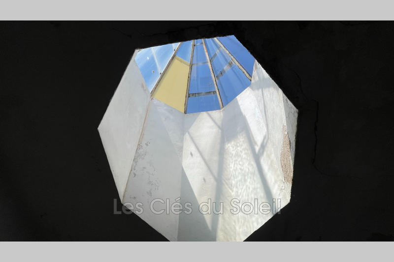 Maison - 357 m² - 14 pièces