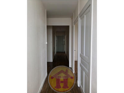 Appartement - 100 m² - 3 pièces