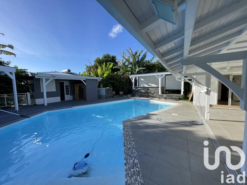 Maison - 180 m² - 6 pièces