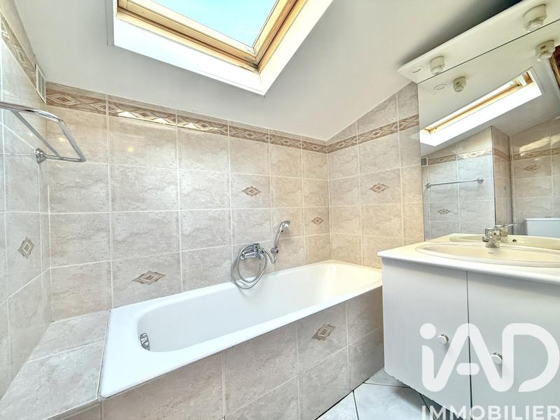 Maison - 122 m² - 5 pièces