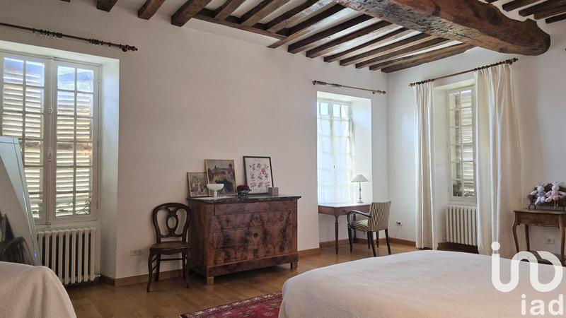 Maison - 223 m² - 7 pièces