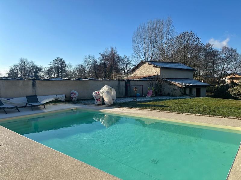 Maison - 185 m² - 6 pièces