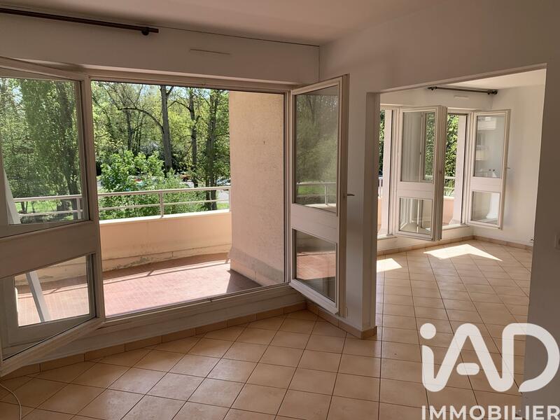 Appartement - 100 m² - 4 pièces