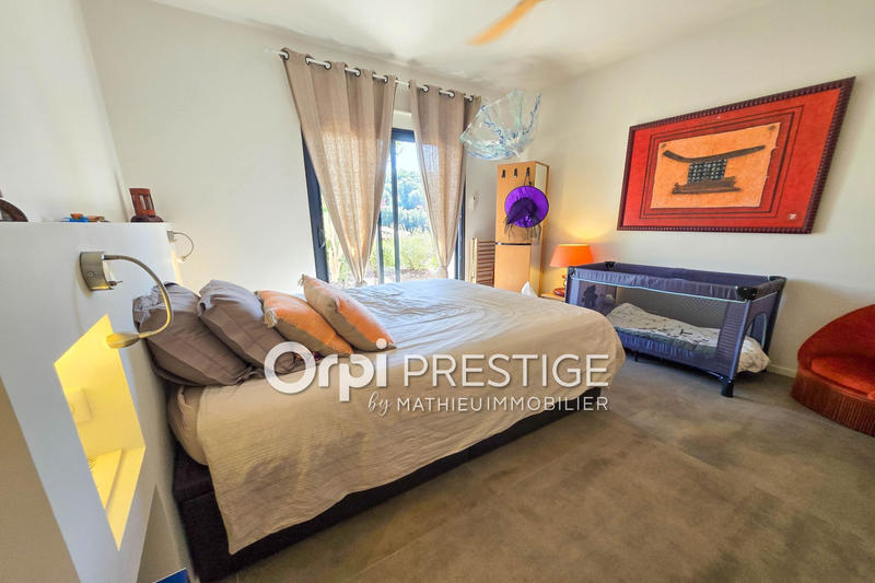 Maison - 193 m² - 6 pièces