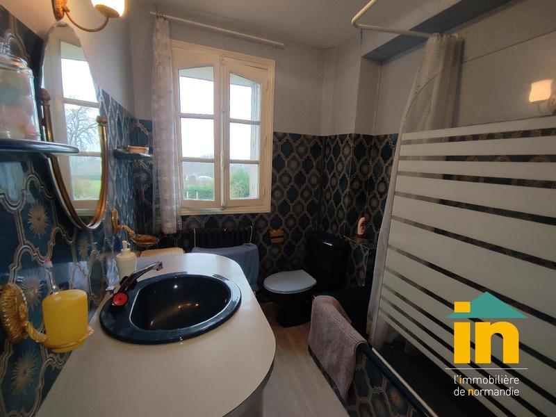 Maison - 180 m² - 9 pièces