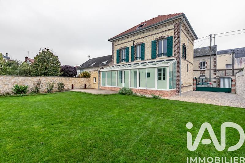 Maison - 140 m² - 6 pièces