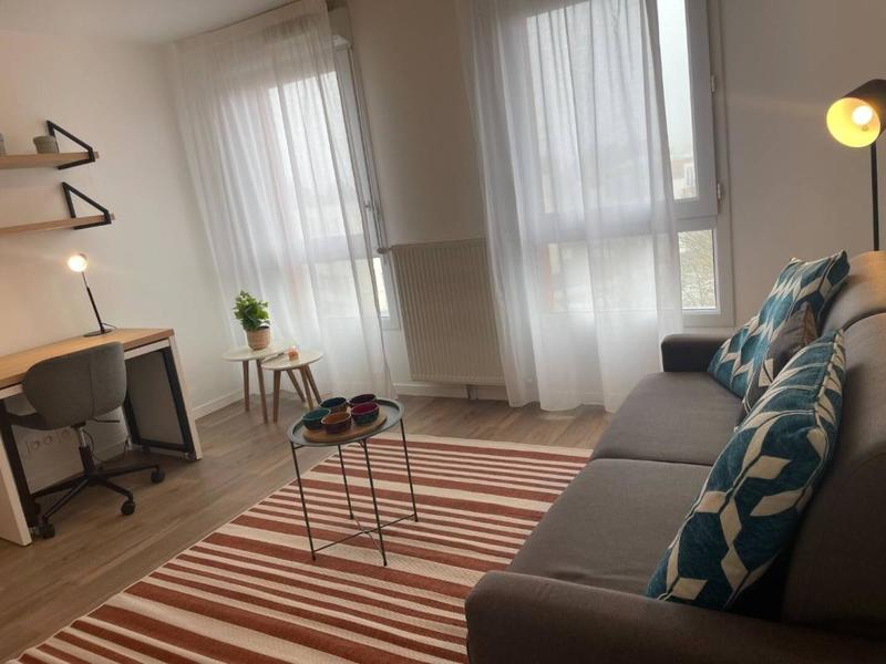 Studio - 24 m² - 3 pièces