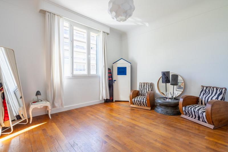 Maison - 259 m² - 10 pièces