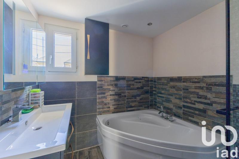 Maison - 118 m² - 4 pièces