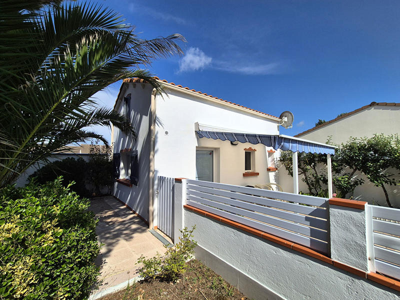 Maison - 185 m² - 8 pièces