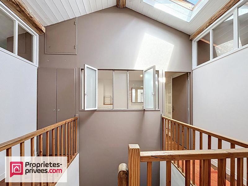 Maison - 206 m² - 6 pièces