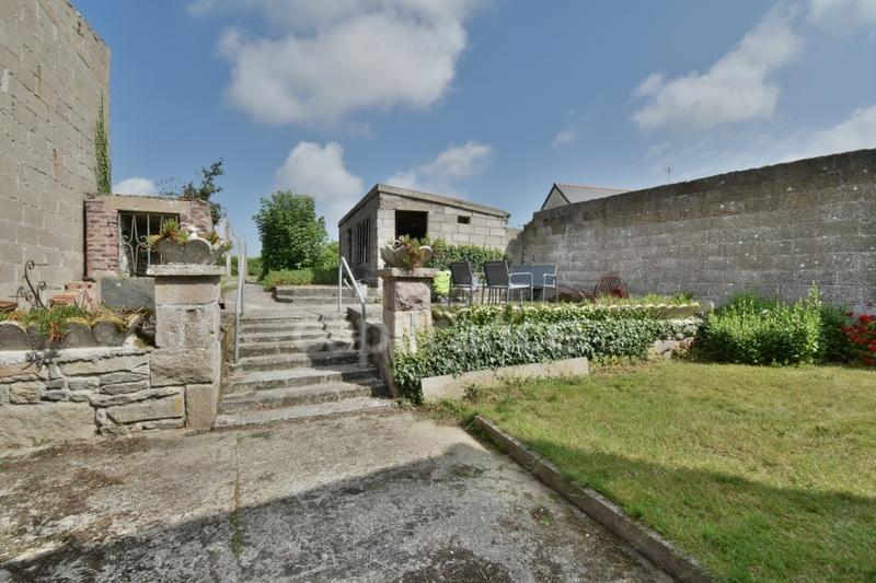 Maison de village - 94 m² - 5 pièces