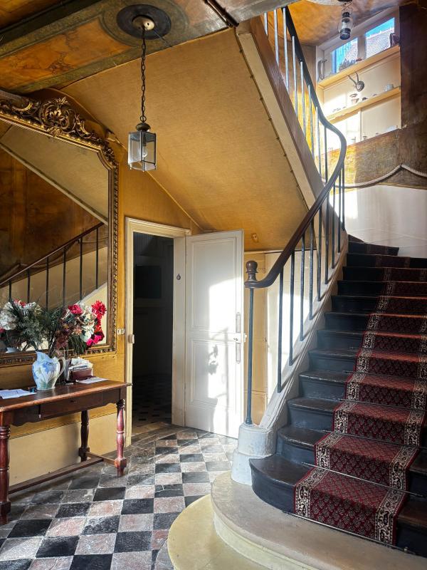 Maison - 224 m² - 8 pièces