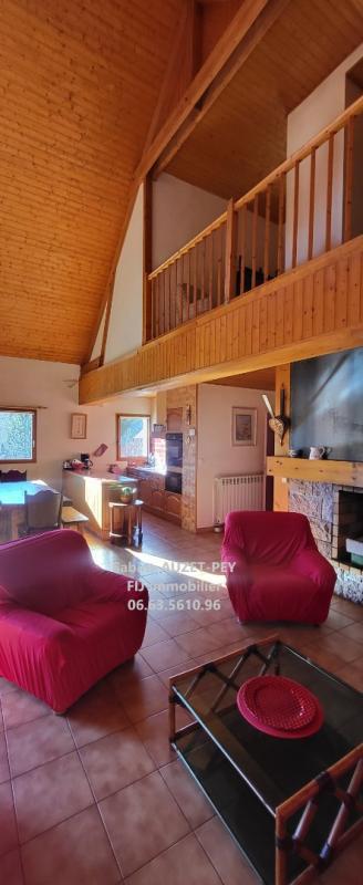 Châlet - 204 m² - 5 pièces