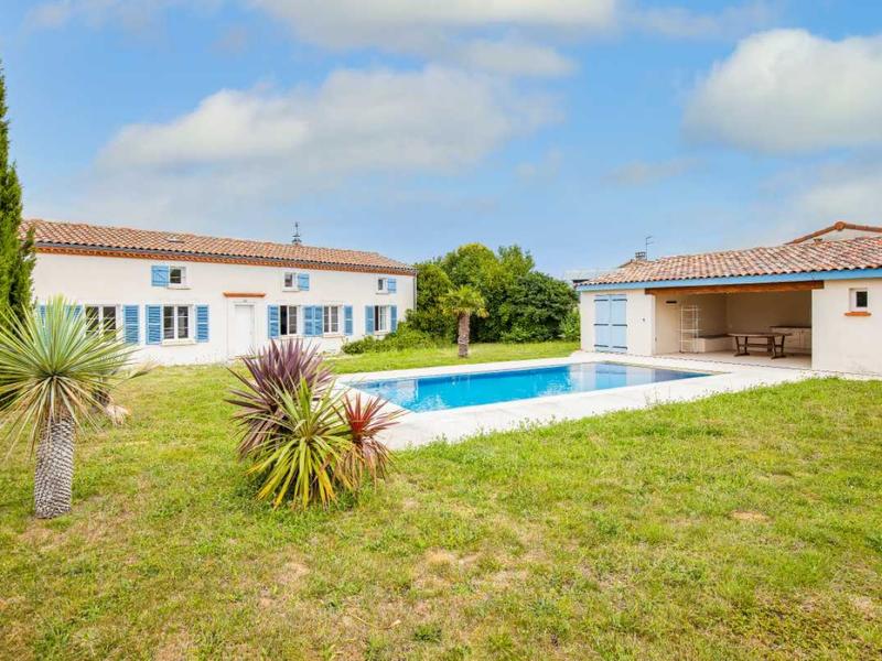 Maison - 180 m² - 7 pièces