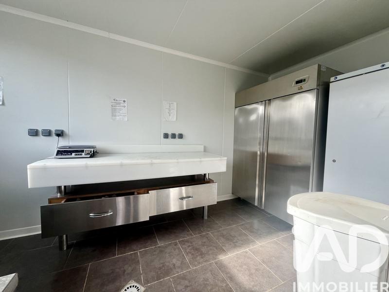 Maison - 385 m² - 8 pièces