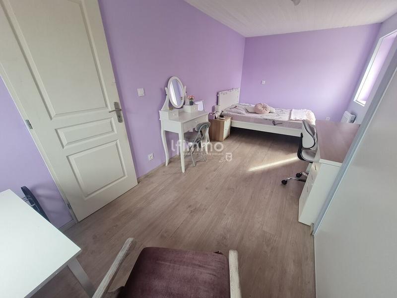 Maison - 212 m² - 9 pièces