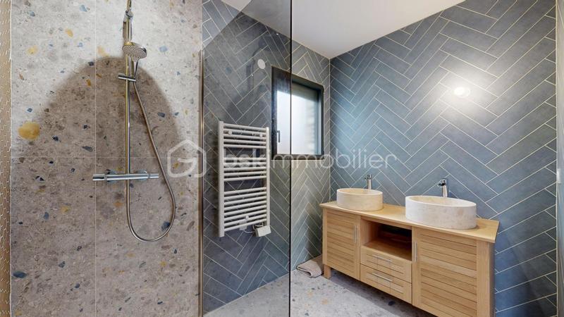 Maison - 150 m² - 5 pièces