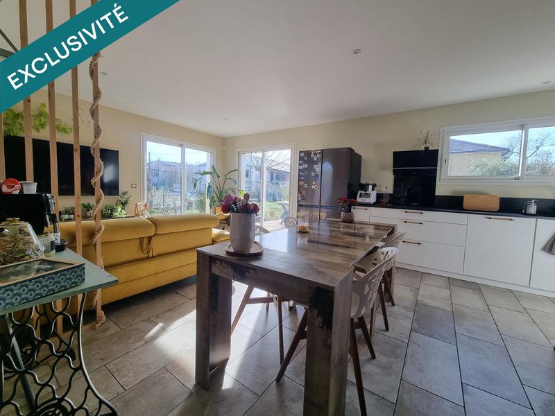 Maison - 88 m² - 4 pièces