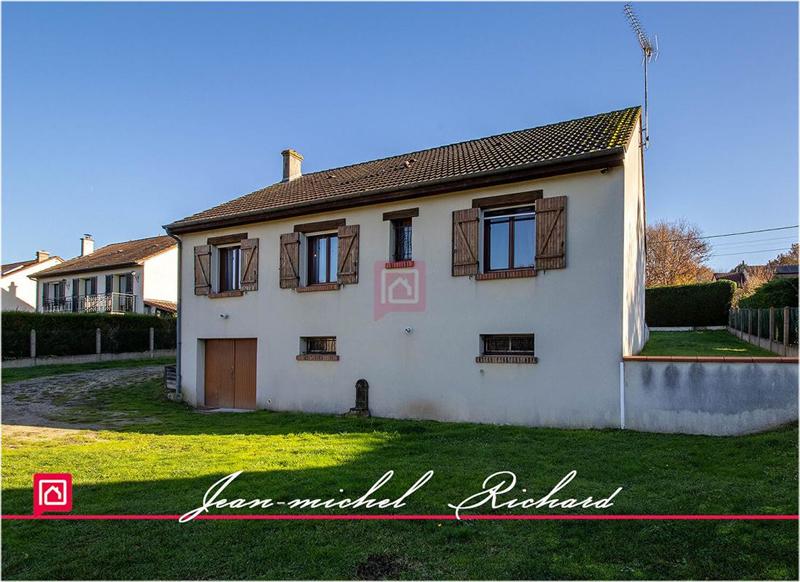 Maison - 90 m² - 5 pièces