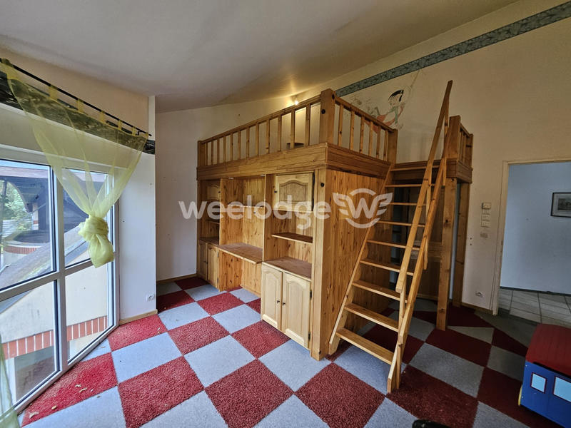 Maison - 320 m² - 12 pièces