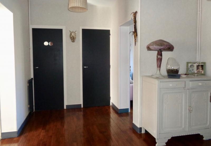 Maison - 260 m² - 9 pièces