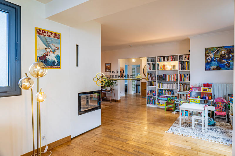 Maison - 145 m² - 6 pièces