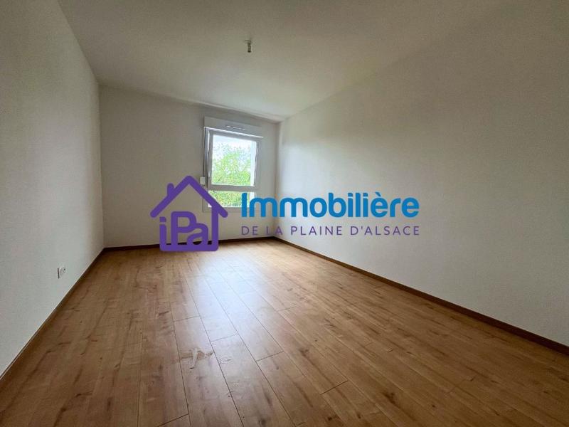Maison - 99 m² - 4 pièces