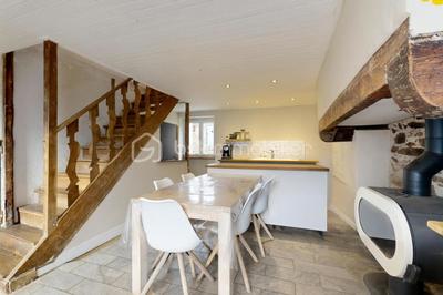 Maison - 97 m² - 5 pièces