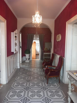 Maison - 277 m² - 12 pièces