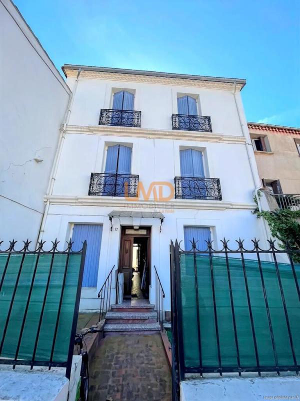 Demeure - 247 m² - 14 pièces