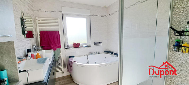 Maison - 193 m² - 10 pièces