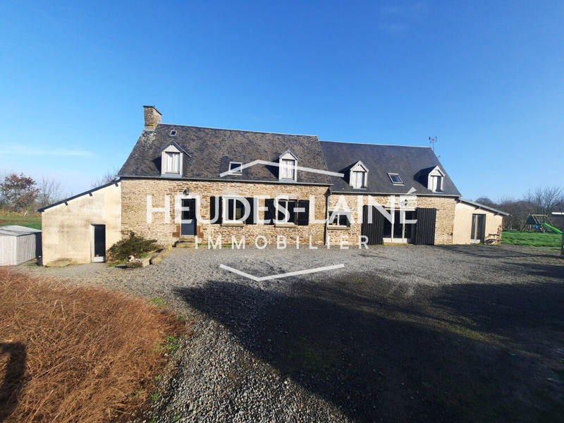 Maison - 220 m² - 8 pièces