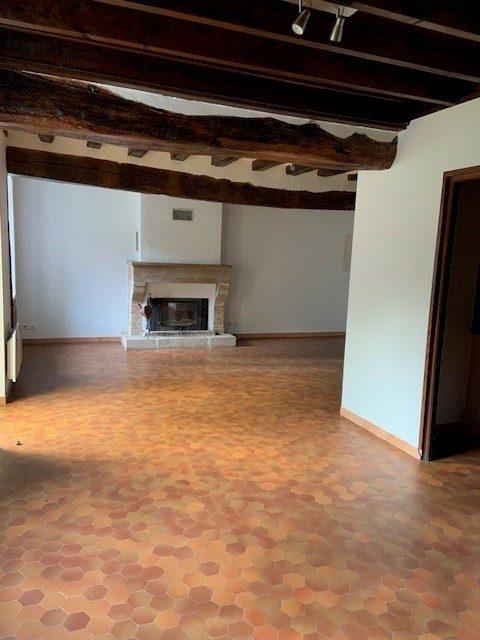 Maison ancienne - 102 m² - 3 pièces