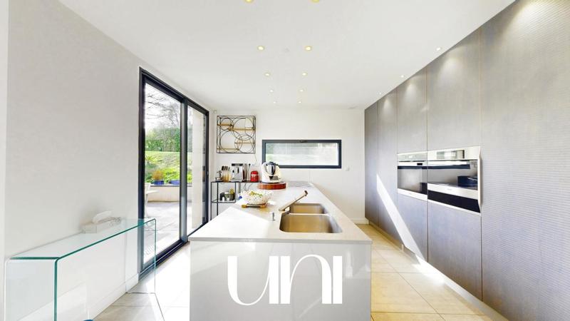 Maison - 157 m² - 4 pièces