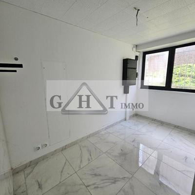 Local commercial - 34 m²