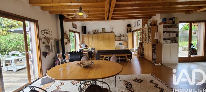 Maison - 166 m² - 7 pièces