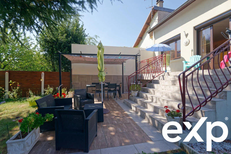 Maison - 151 m² - 6 pièces